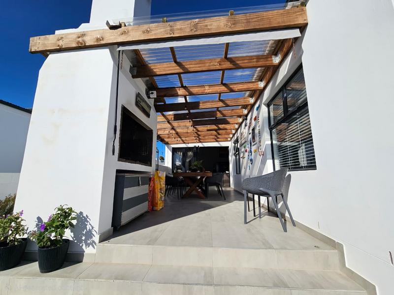 3 Bedroom Property for Sale in Britannia Bay Western Cape
